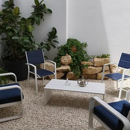 Corredera Travel 2 * قرطبة